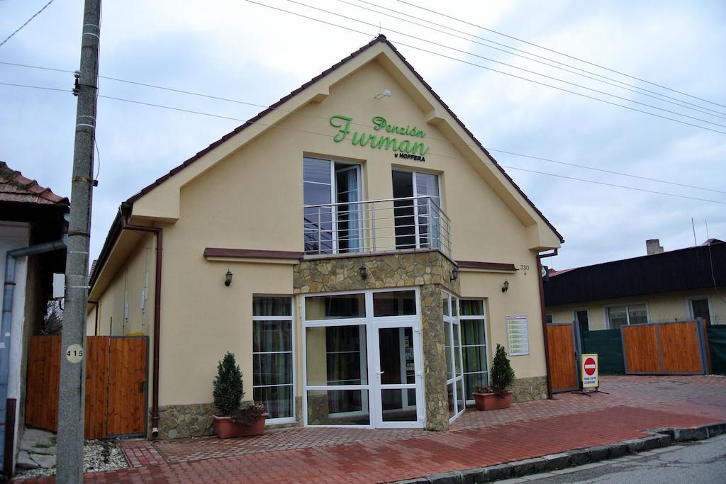 Penzion Furman U Hoffera Vrable Экстерьер фото